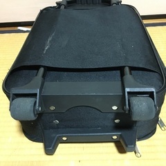 黒　スーツケースの画像