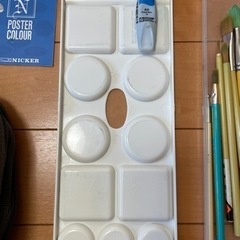 絵具セット　（ケース、筆、ニッカー絵具ポスターカラー、パレット）  美術　【もう1品無料プレゼント（条件付）】の画像