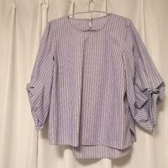 ブラウス　Mサイズ