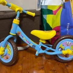 限定品 アンパンマン ペダルなし二輪車