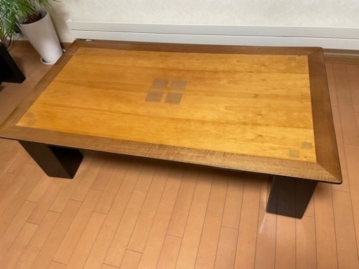 HUKLA  木製テーブル　お譲り致します