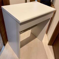 【値下げしました】学習机 デスク 幅60cm スリムデスク（使用期間８ヶ月）の画像