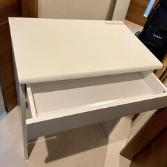 【値下げしました】学習机 デスク 幅60cm スリムデスク（使用期間８ヶ月）の画像