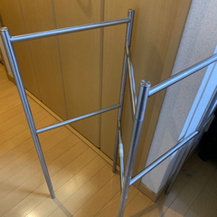 三つ折りタオルラック