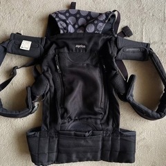 アップリカ　抱っこ紐　コランビギ　新生児の画像