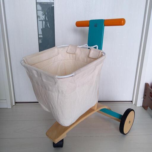 Plan Toy 　木製　手押し車