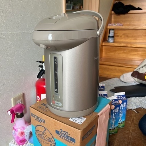 電気ポット　　タイガー