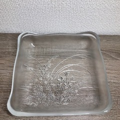 ガラスの大皿