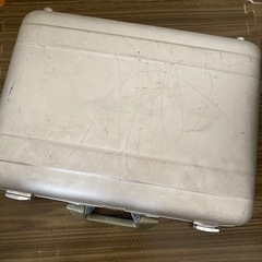 アタッシュケースの画像