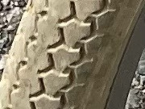 ２２インチ　子供用自転車　レッド