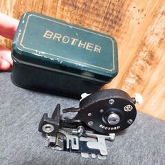 Brother ミシン  部品  缶