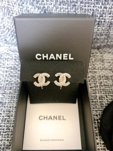 送料無料！ CHANEL イヤリング ココマーク ラインストーン