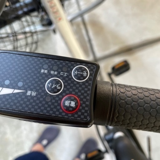 電動自転車まだ新品です！お値段交渉可能！天保山町迄取りに来ていただけるかた！