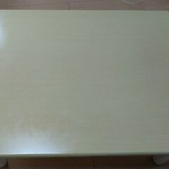 ローテーブル  2000円　ホムセン価格よりかなり安いです。