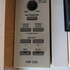 電子ピアノの画像