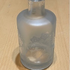 ディフューザー用瓶　中は入ってませんの画像