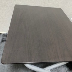 【急募】折り畳み可能　テーブルの画像