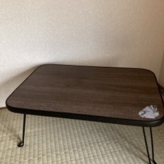 小さめのテーブル2つ売ります