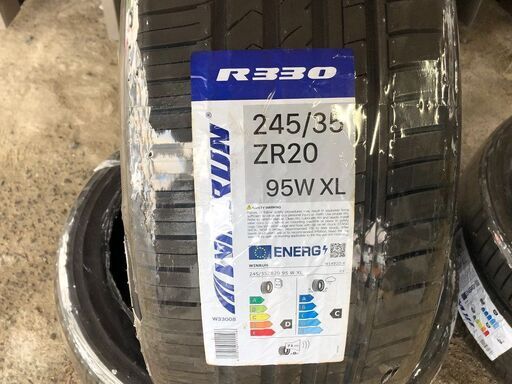 20インチ 新品タイヤ2本セット手渡し限定245/35ZR 20 新品2本セットになります。