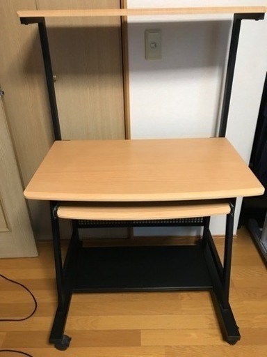 早い者勝ち　パソコンデスク