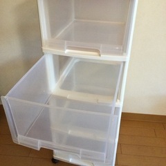 ※決まりました！コロ付き4段プラスチック収納の画像