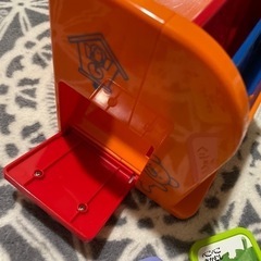 ピープル 指先の知育シリーズ いつかはお片付け ～熱中出し入れBOX～ [知育玩具]の画像