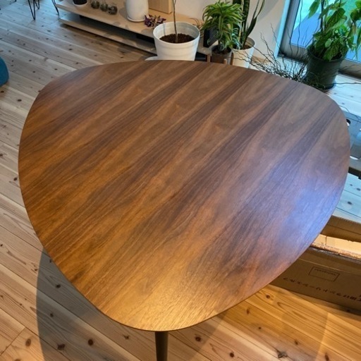 【決まりました】おむすび型テーブル&チェア2脚