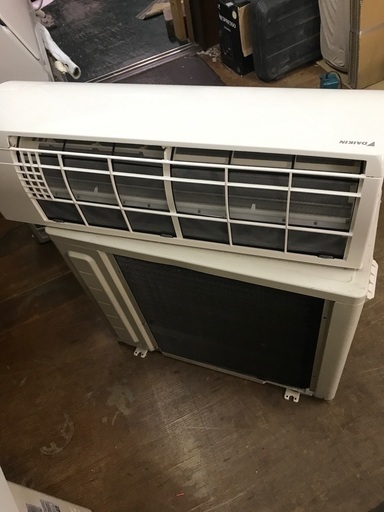2016 Daikin 6畳。 無料のエアコンの設置