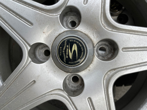 スタッドレスタイヤ⭐︎GOODYEAR⭐︎175/65R14⭐︎82Q