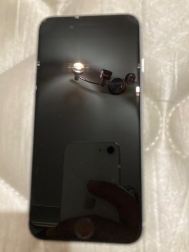 iPhonese2 simフリー　ホワイト　64GB
