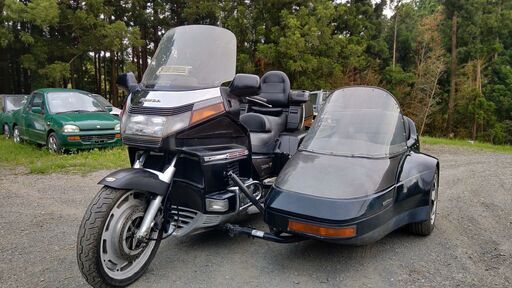 格安!!走行極少2000km!!GL1500SE!!希少な公認サイドカー付き!!