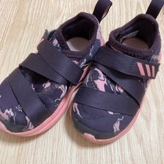 長靴・靴・サンダル4点セットの画像