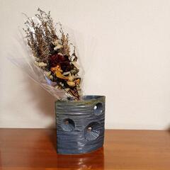 フラワーベース（花瓶、花器)