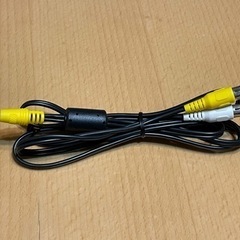 新品未使用 音声ケーブル2色端子→1色端子の画像