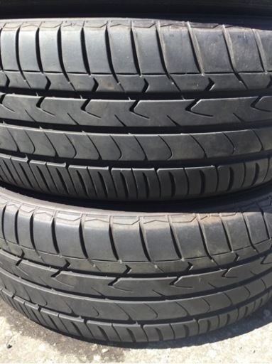 バリ溝 215/60R17 TOYO 4本セット