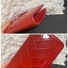 シャネル　財布　レッドの画像