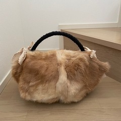 【受け渡し者決定】カゴバッグ◎2個セット　nikoand他　ファー付きの画像