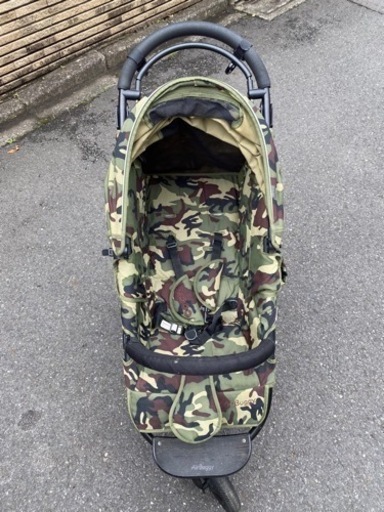エアバギー ココブレーキ　カモ　迷彩　雨カバー付き