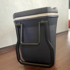  Coleman コールマン　クーラーボックス　タイヤ付の画像