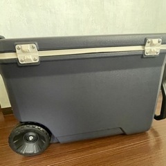 Coleman コールマン　クーラーボックス　タイヤ付の画像