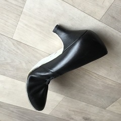 社交ダンス練習用パンプスの画像
