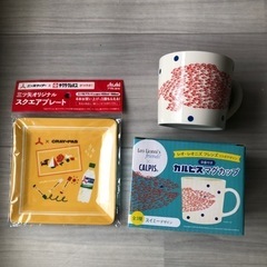 スイミーのマグカップ&サクラクレパスと三ツ矢サイダーコラボのプレート