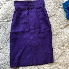 スカート4点とカーディガンの画像