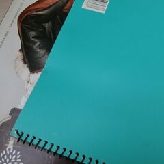 0円：ポスターワンダーランド 他1点 と 中古ノート1冊の画像