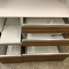 美品】大収納SAクラフト食器棚！