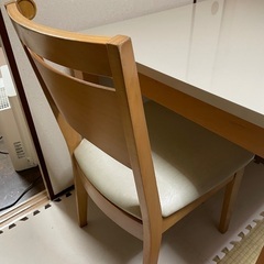 ダイニングセット（テーブル✖️椅子4脚）の画像