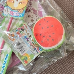 【新品未使用】キャットフードなめるカマボコ7本 トロカマまぐろ味】おもちゃ2個の画像