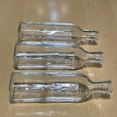 ガラスボトル 3個 の画像