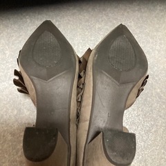 フリルパンプスLサイズの画像