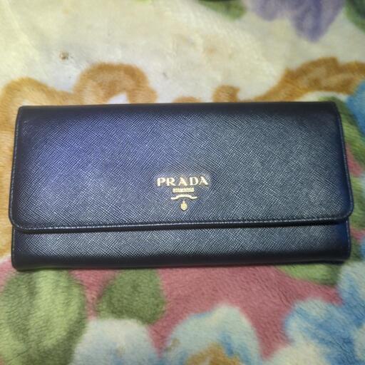PRADA 財布